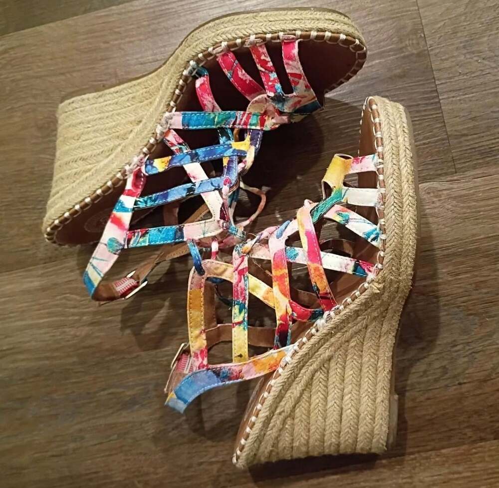 SO Floral Wedged Sandals Multi Color Espadrille Wedges Size 7